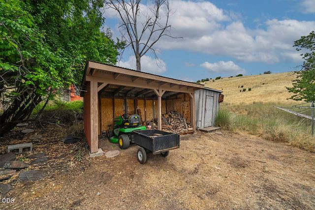 2815 Dead Indian Memorial Road, Ashland, OR 97520