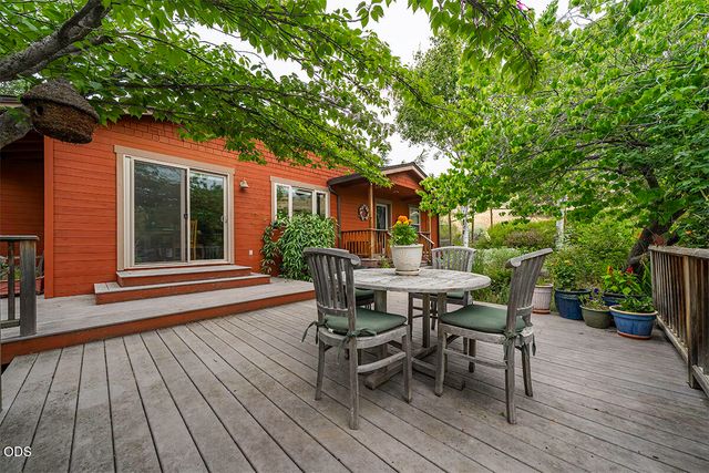 2815 Dead Indian Memorial Road, Ashland, OR 97520