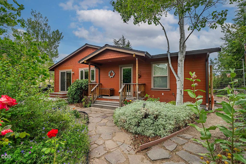 2815 Dead Indian Memorial Road, Ashland, OR 97520