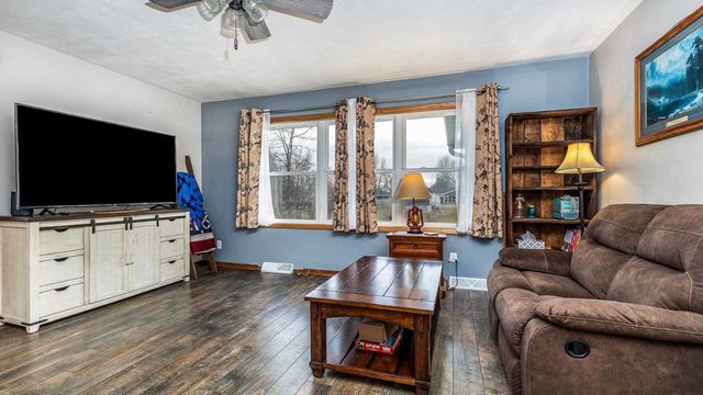 1120 Eastman Street, Platteville, WI 53818