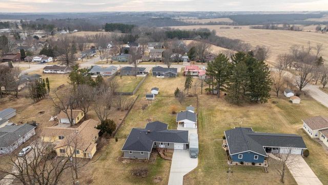 1120 Eastman Street, Platteville, WI 53818