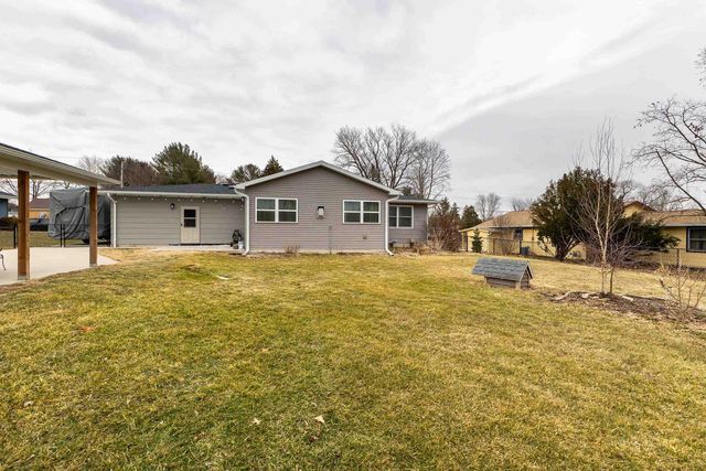1120 Eastman Street, Platteville, WI 53818