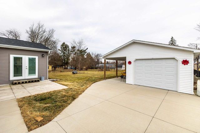 1120 Eastman Street, Platteville, WI 53818