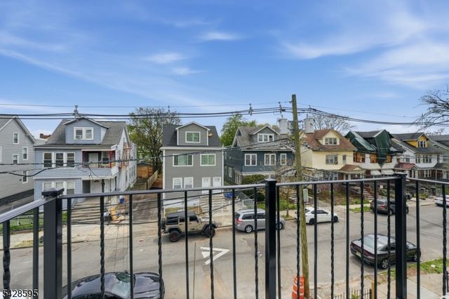 271 Schley St, Newark City, NJ 07112