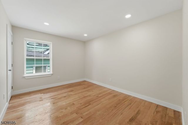 271 Schley St, Newark City, NJ 07112