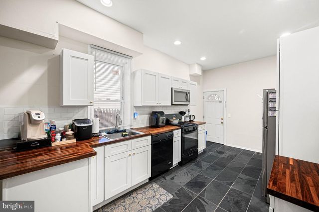 1627 W THOMPSON ST, Philadelphia, PA 19121