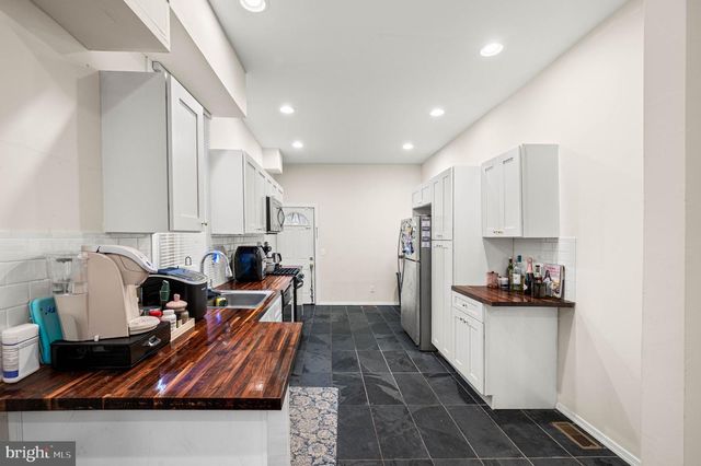 1627 W THOMPSON ST, Philadelphia, PA 19121