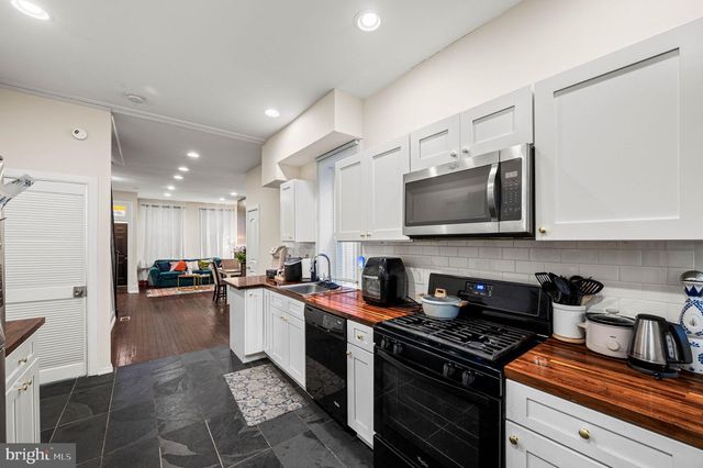 1627 W THOMPSON ST, Philadelphia, PA 19121