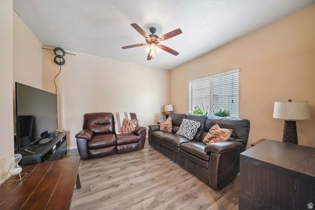 1898 W POINTE MEADOW LOOP, Lehi, UT 84048