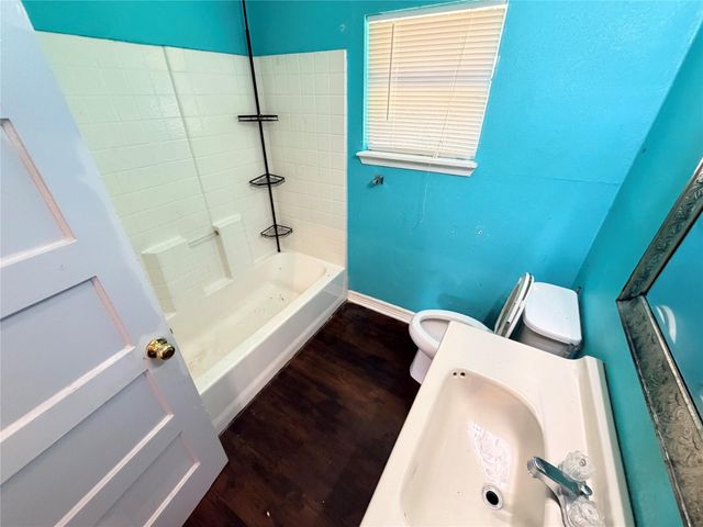 1904 Wright Boulevard, Baytown, TX 77520