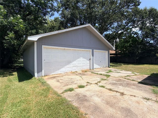 1904 Wright Boulevard, Baytown, TX 77520