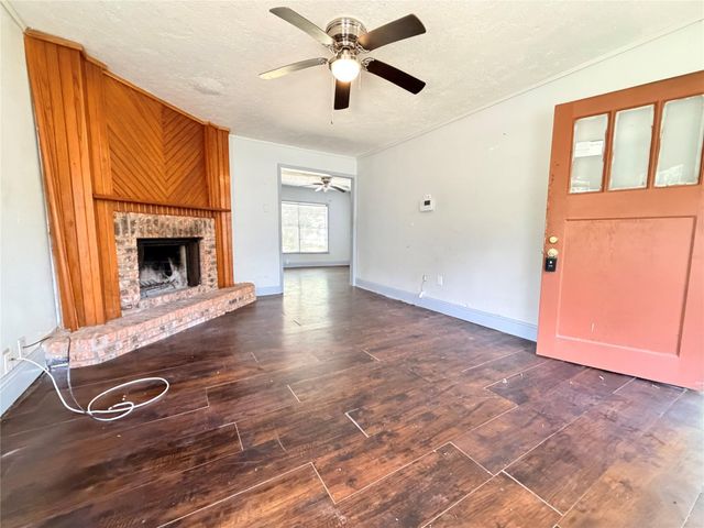 1904 Wright Boulevard, Baytown, TX 77520