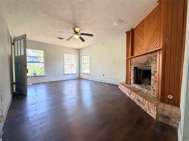 1904 Wright Boulevard, Baytown, TX 77520