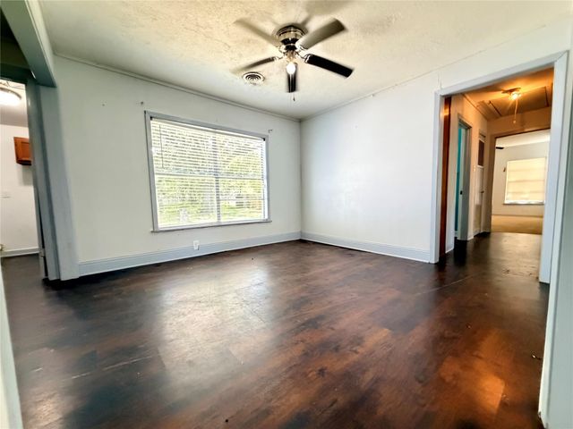 1904 Wright Boulevard, Baytown, TX 77520