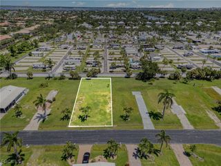 146 Raintree LN, Fort Myers, FL 33908