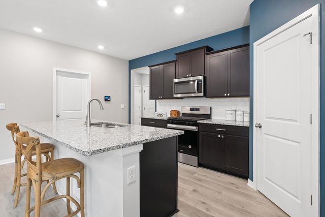 140 Oak Valley Court, Newark, OH 43055
