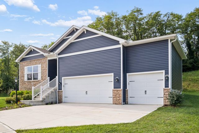 140 Oak Valley Court, Newark, OH 43055