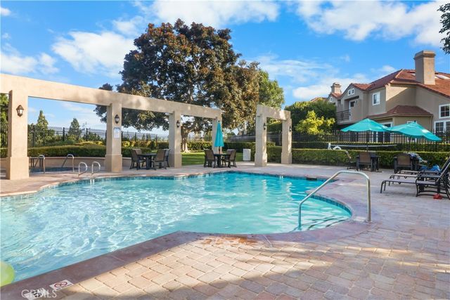 29 Giotto, Aliso Viejo, CA 92656