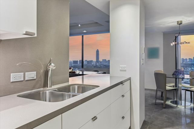 15 Greenway Plaza 29B, Houston, TX 77046