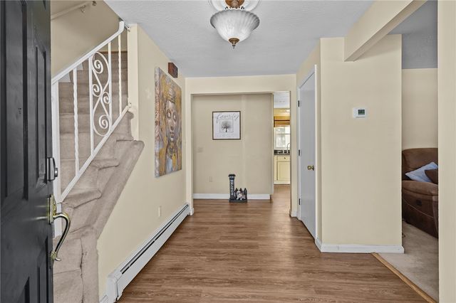 2 Marian Lane, Woonsocket, RI 02895