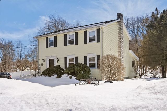 2 Marian Lane, Woonsocket, RI 02895