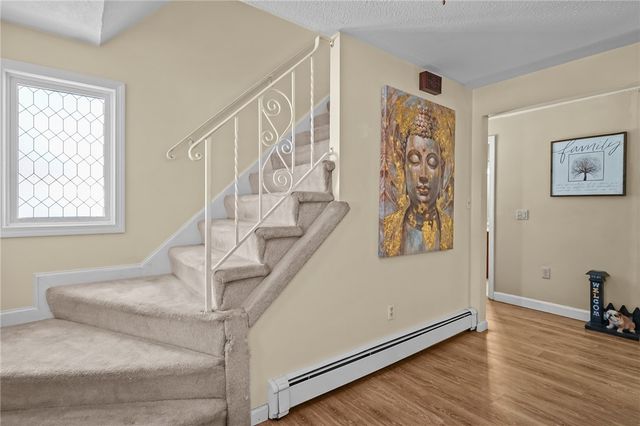 2 Marian Lane, Woonsocket, RI 02895