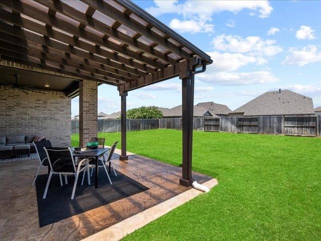 10706 Painted Crescent Court, Cypress, TX 77433