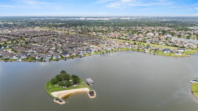 10706 Painted Crescent Court, Cypress, TX 77433
