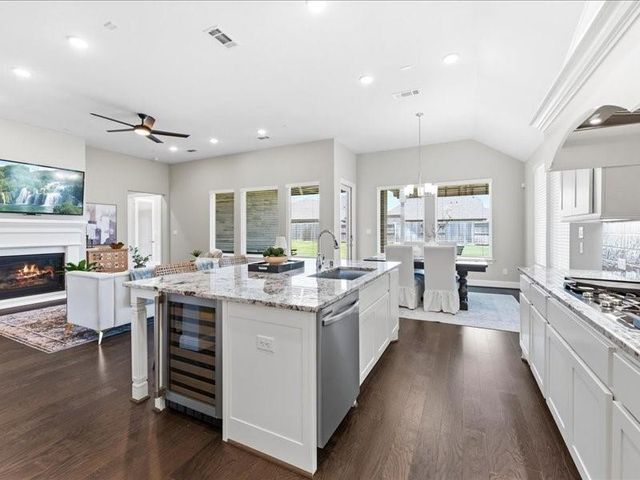 10706 Painted Crescent Court, Cypress, TX 77433