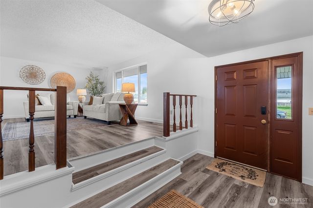 807 Wayne Drive, Centralia, WA 98531