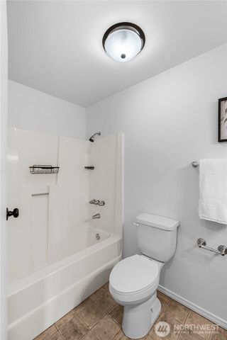 807 Wayne Drive, Centralia, WA 98531