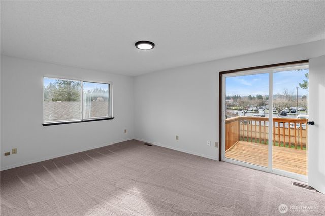 807 Wayne Drive, Centralia, WA 98531