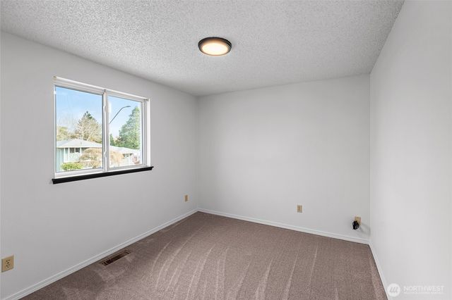 807 Wayne Drive, Centralia, WA 98531