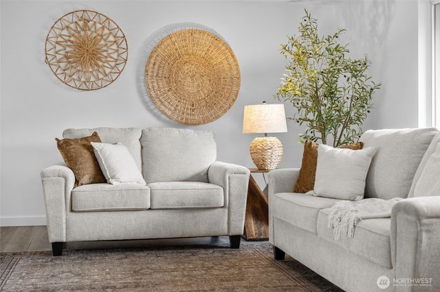 807 Wayne Drive, Centralia, WA 98531