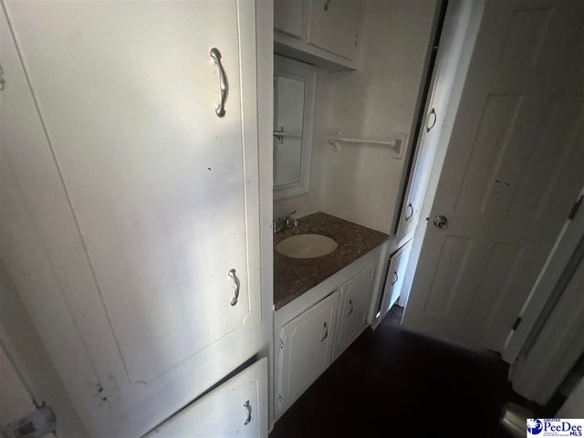 2910 Redwood Dr, Florence, SC 29501