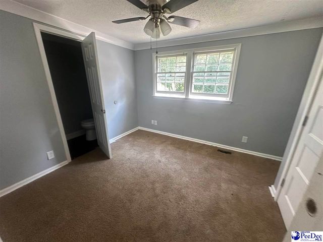 2910 Redwood Dr, Florence, SC 29501