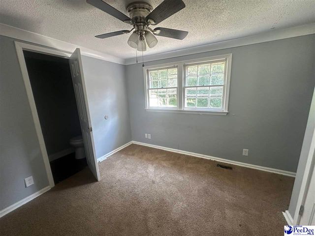 2910 Redwood Dr, Florence, SC 29501