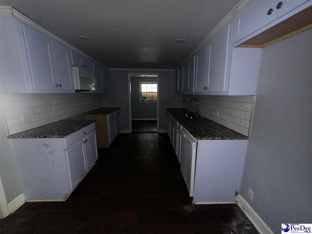 2910 Redwood Dr, Florence, SC 29501