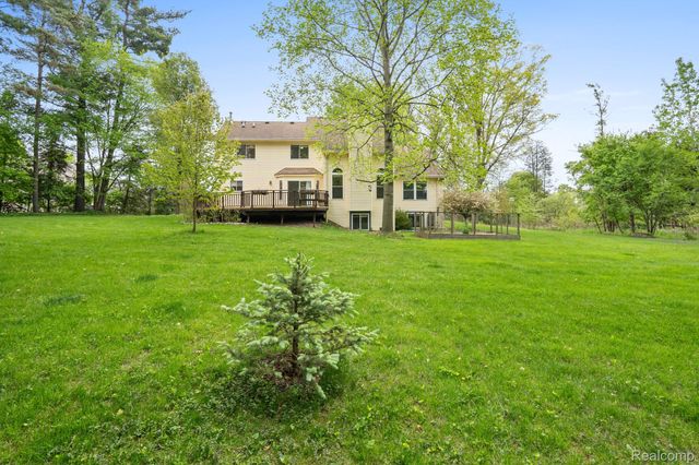 3079 Island Hills Drive, Dexter Township, MI 48130
