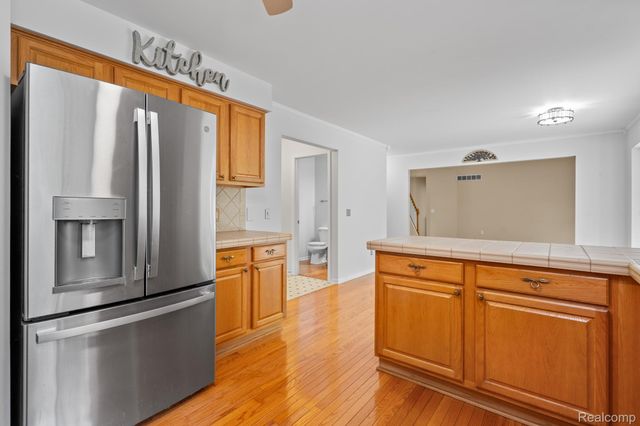 3079 Island Hills Drive, Dexter Township, MI 48130