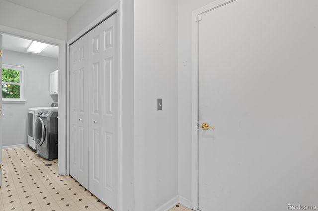 3079 Island Hills Drive, Dexter Township, MI 48130
