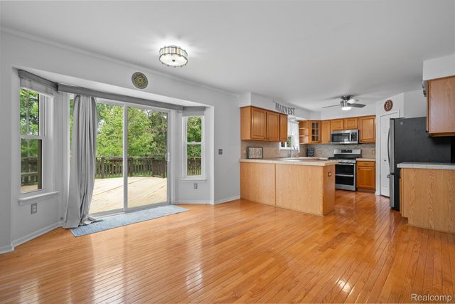 3079 Island Hills Drive, Dexter Township, MI 48130
