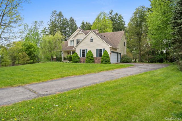 3079 Island Hills Drive, Dexter Township, MI 48130