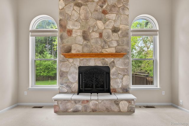 3079 Island Hills Drive, Dexter Township, MI 48130