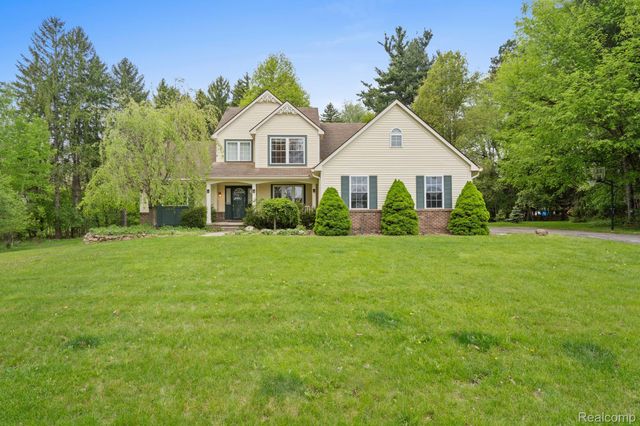 3079 Island Hills Drive, Dexter Township, MI 48130