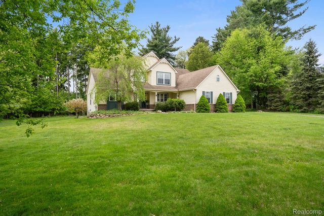 3079 Island Hills Drive, Dexter Township, MI 48130