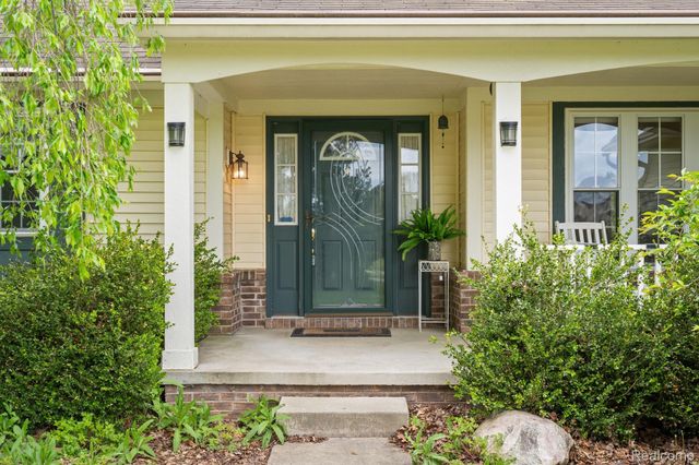 3079 Island Hills Drive, Dexter Township, MI 48130