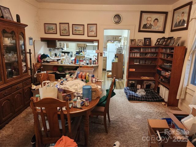 515 3rd Avenue, Hendersonville, NC 28739