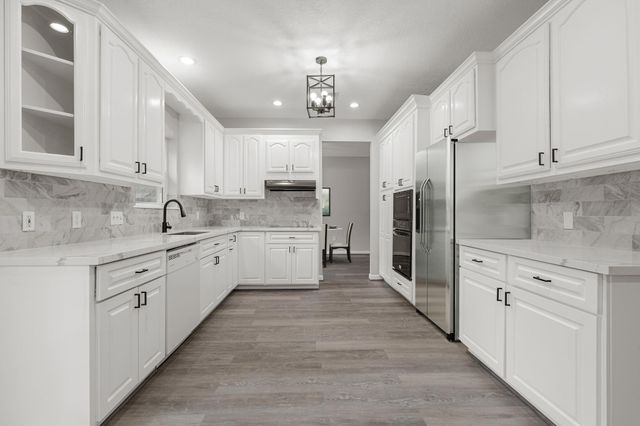 11923 Pondwood Drive, Cypress, TX 77429