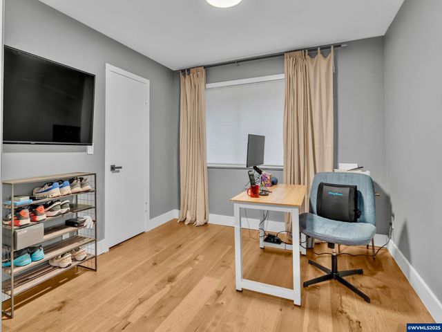 2451 Crestview Dr S, Salem, OR 97302